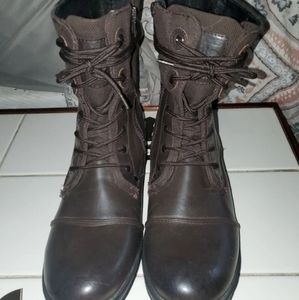 J75 Trooper boots